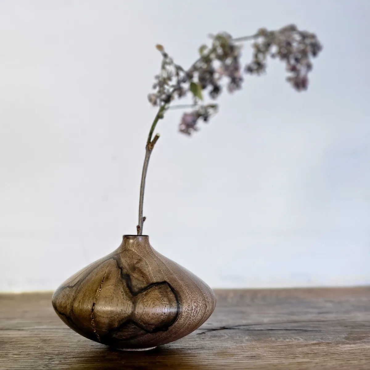 Vase fleurs sèches en noyer